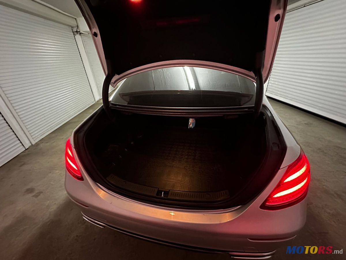 2016' Mercedes-Benz E-Class photo #4