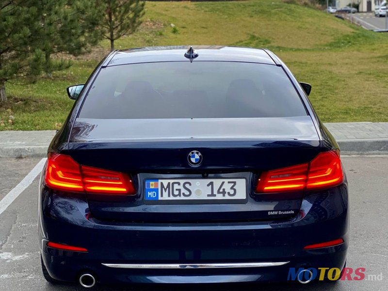 2017' BMW 5 Series photo #5