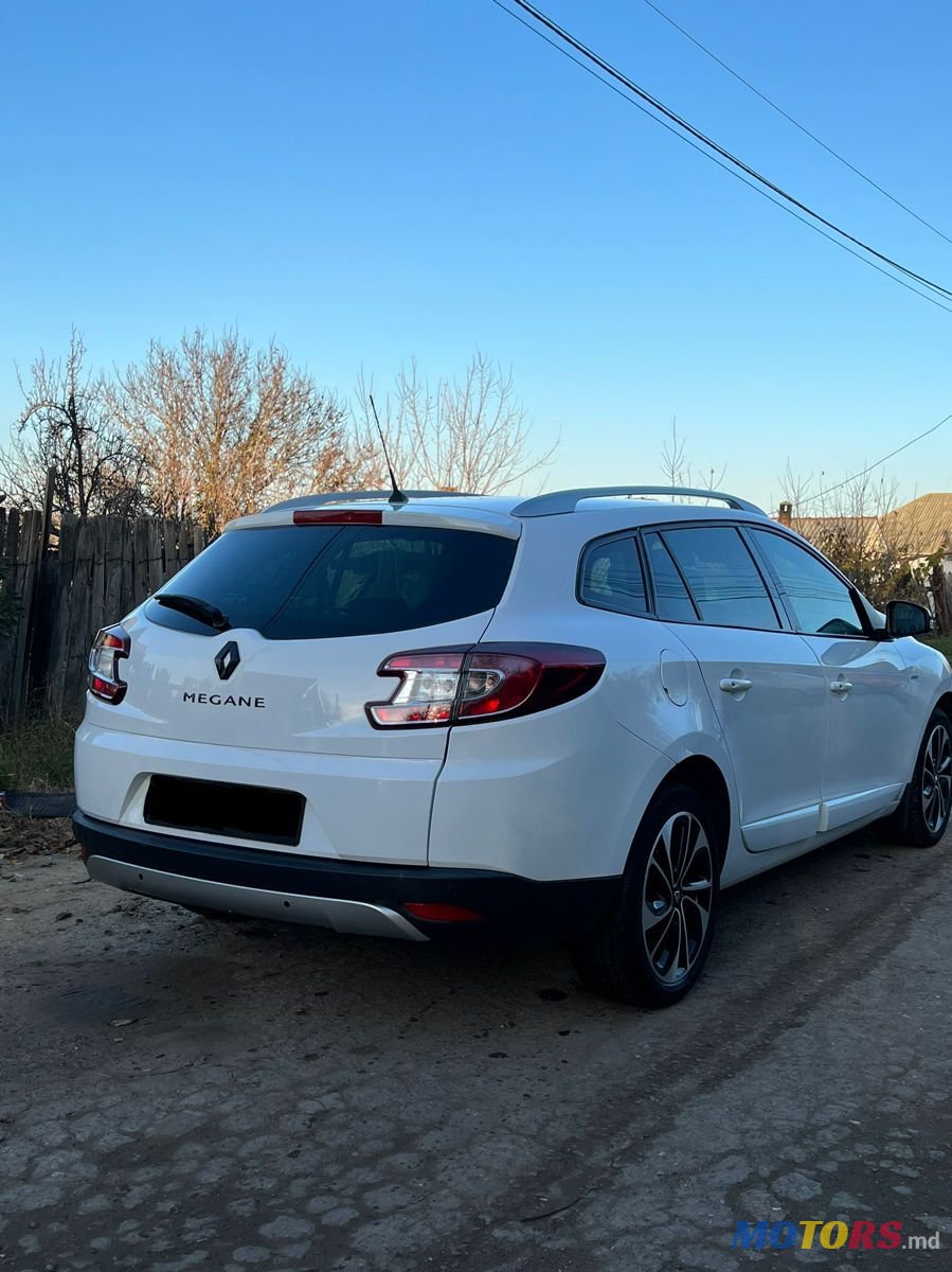2015' Renault Megane photo #1