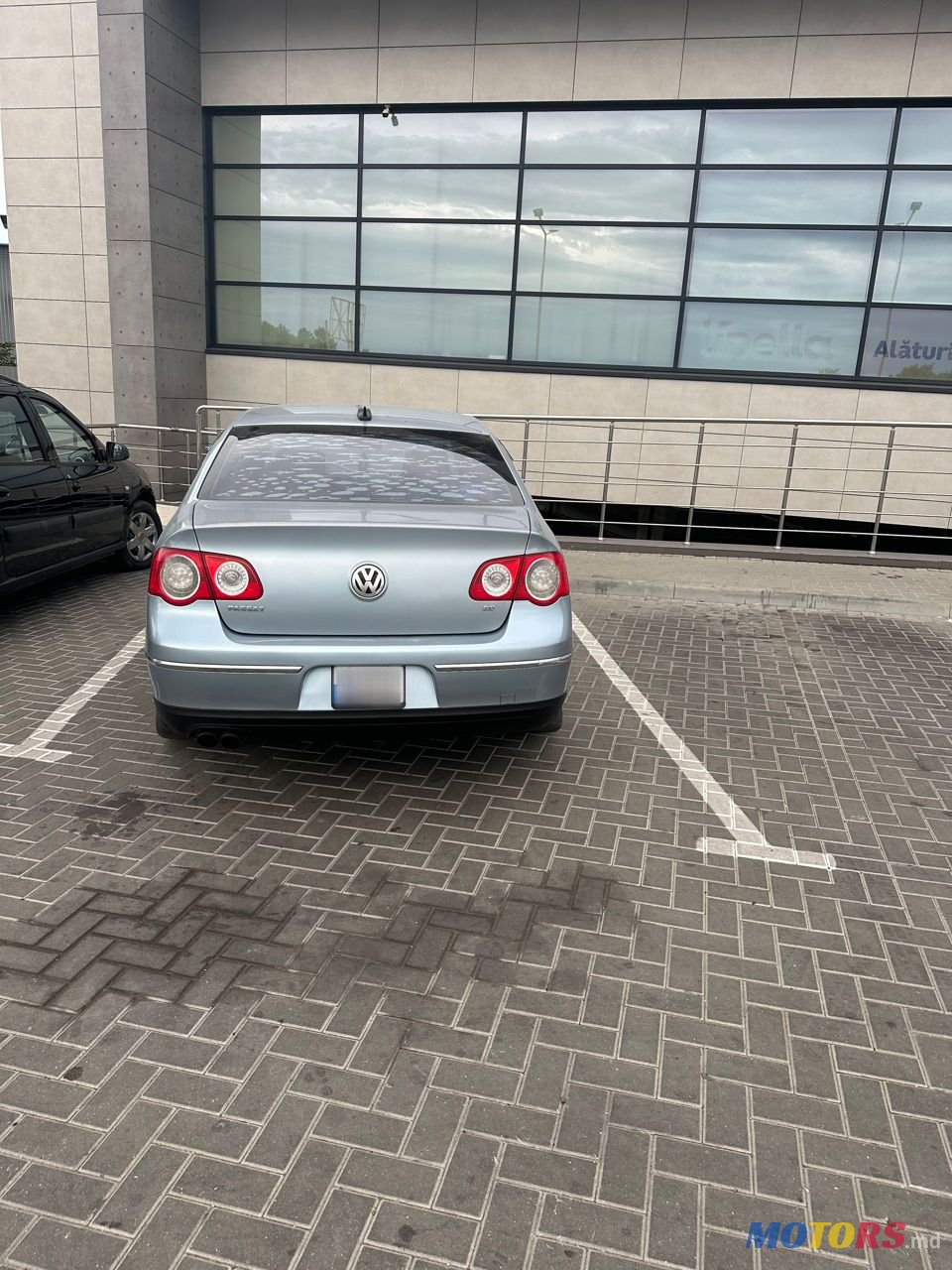 2006' Volkswagen Passat photo #5