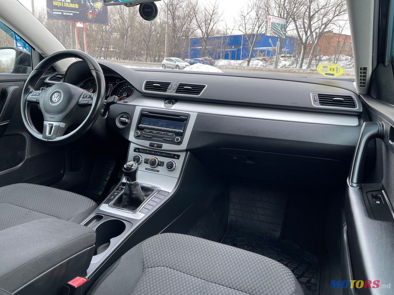 2012' Volkswagen Passat photo #5