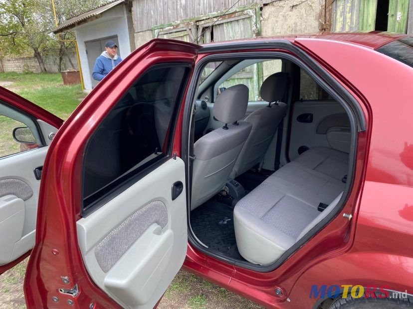 2007' Dacia Logan photo #3