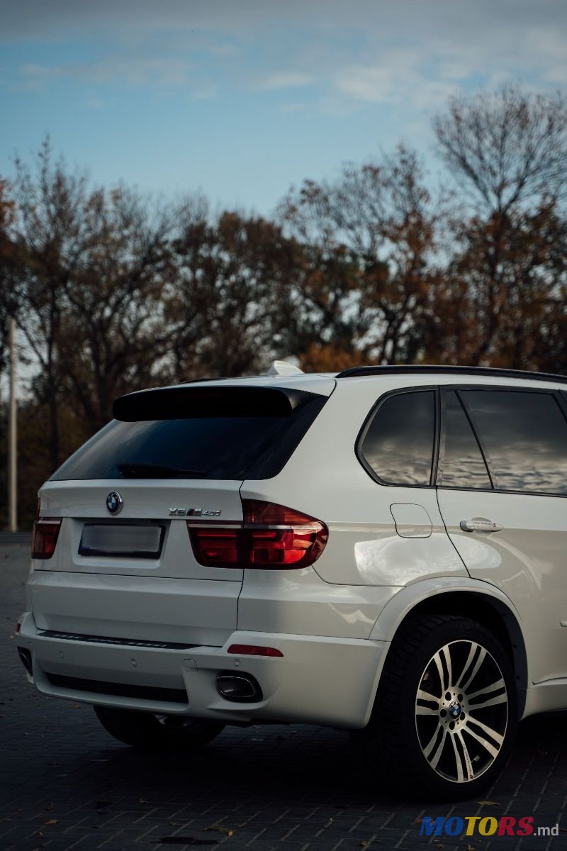 2011' BMW X5 photo #5