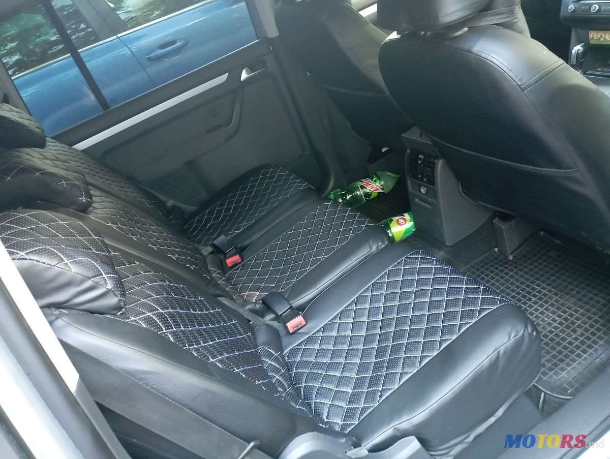 2014' Volkswagen Touran photo #5