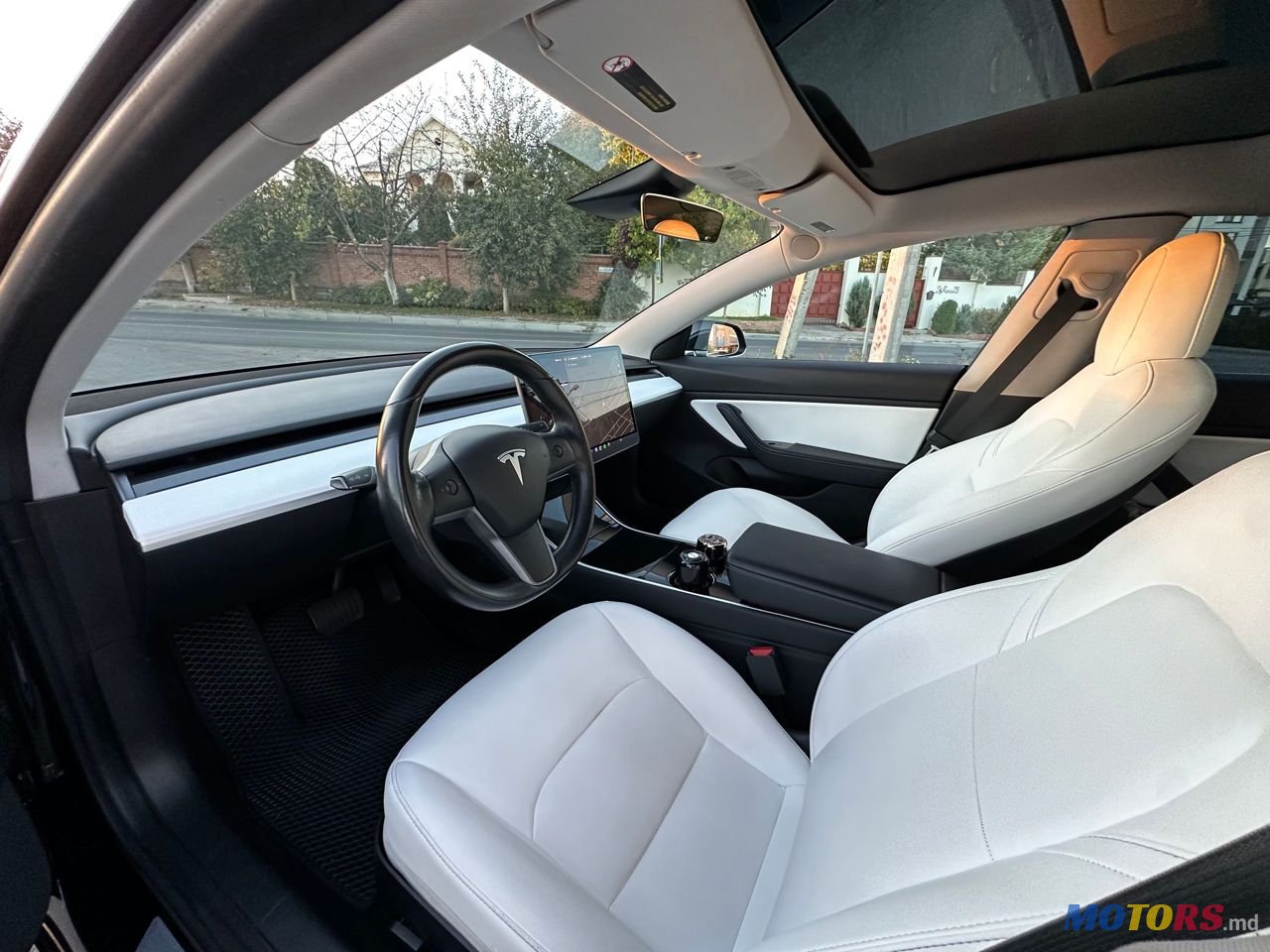 2019' Tesla Model 3 photo #4