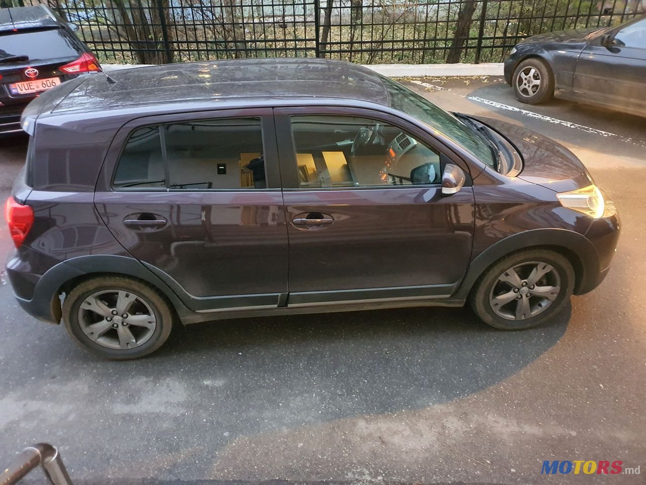 2010' Toyota Urban Cruiser photo #4