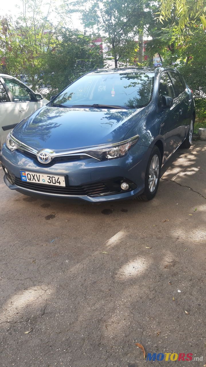 2015' Toyota Auris photo #3