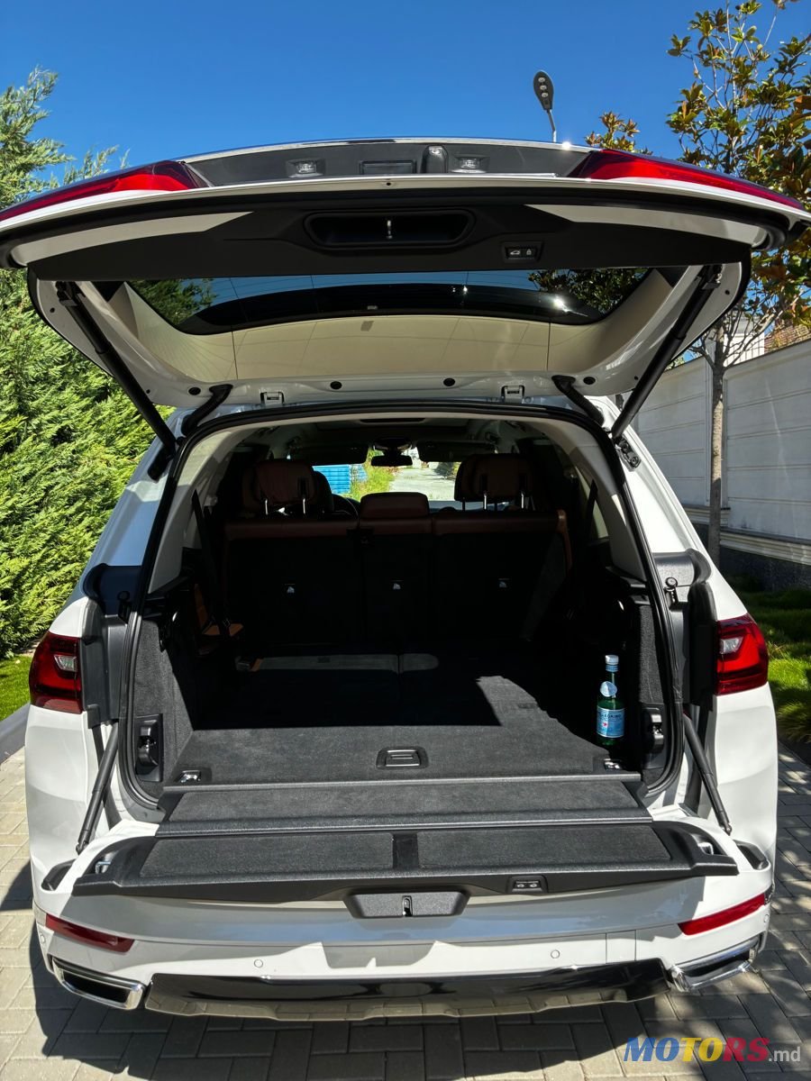 2020' BMW X7 photo #5