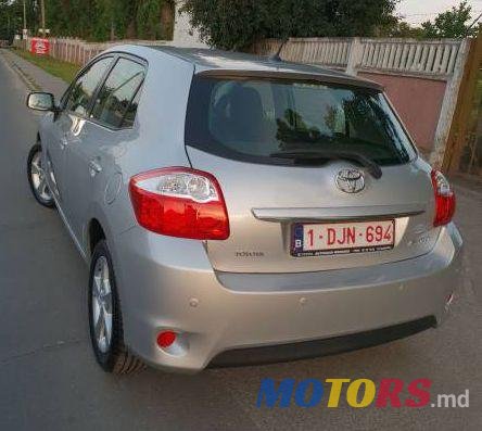 2011' Toyota Auris photo #1