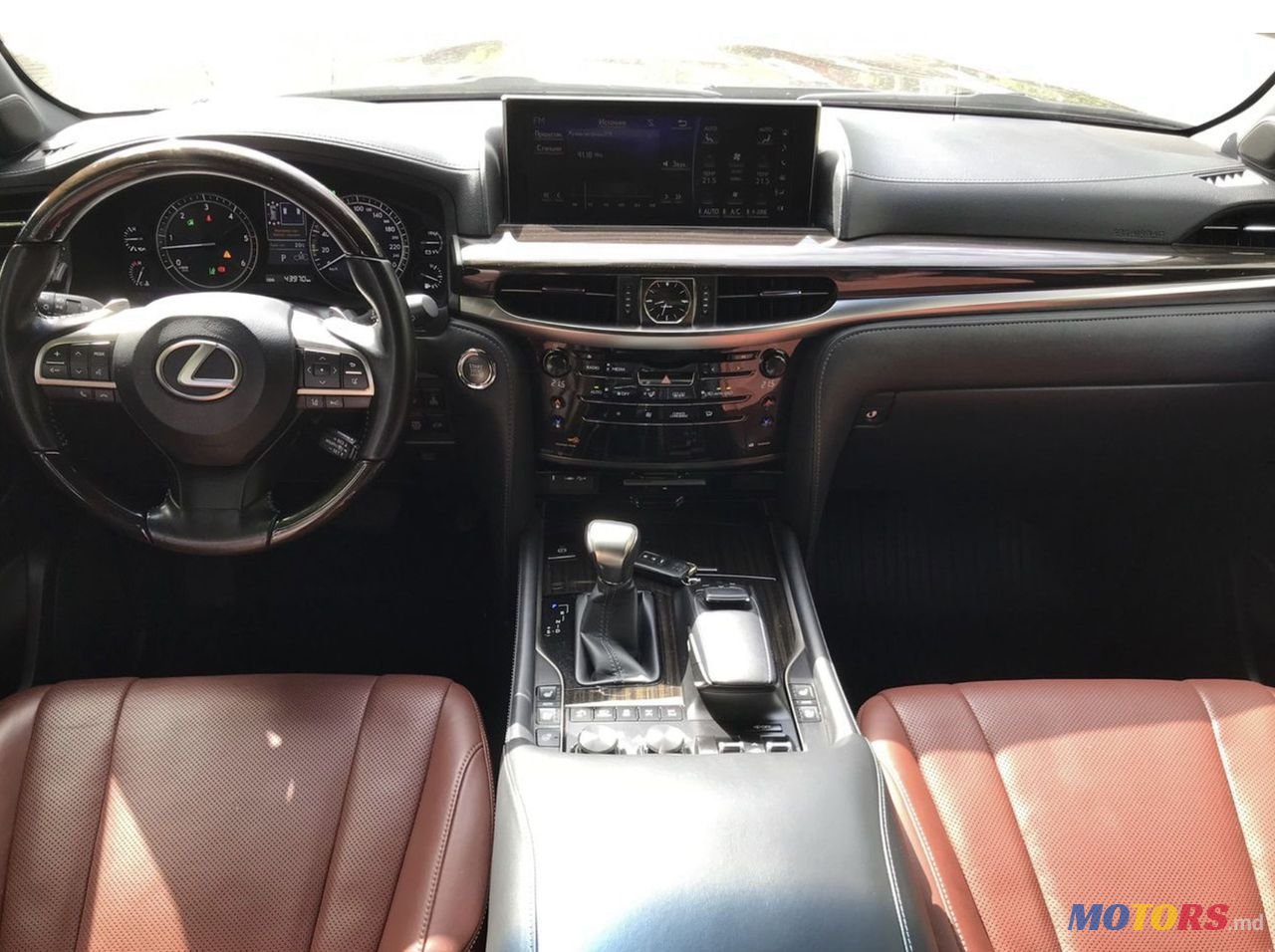 2017' Lexus Lx Series photo #5