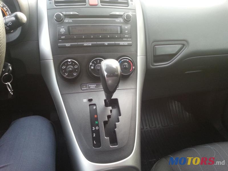 2011' Toyota Aurion photo #3