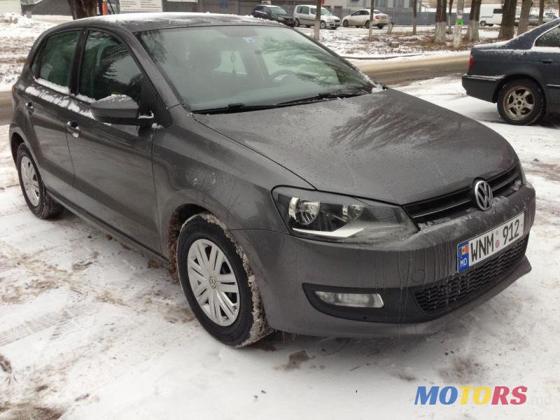 2011' Volkswagen Polo photo #3