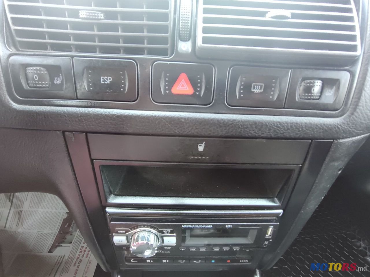 2003' Volkswagen Golf photo #6