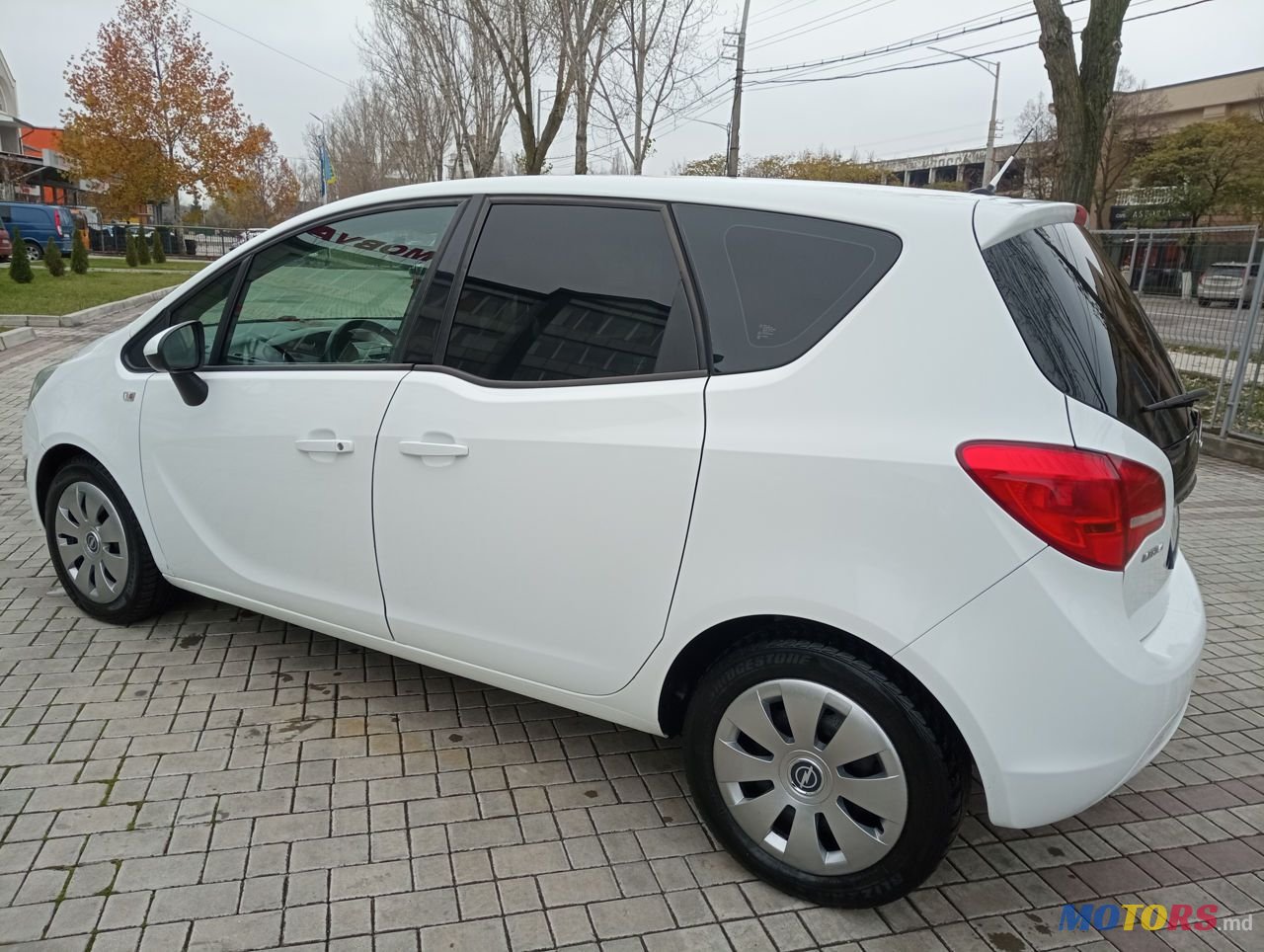 2011' Opel Meriva photo #3