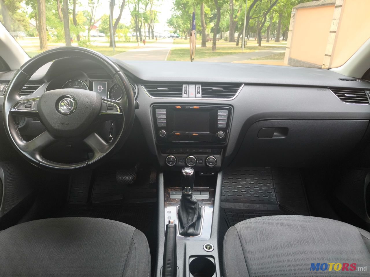 2013' Skoda Octavia photo #6