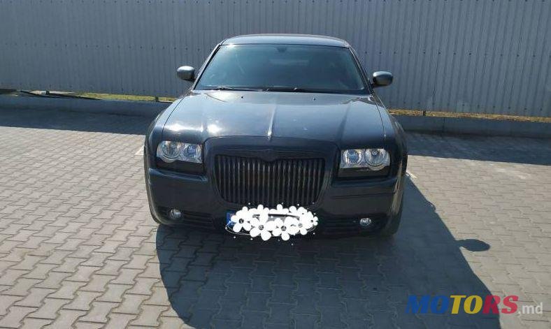 2006' Chrysler 300C photo #1