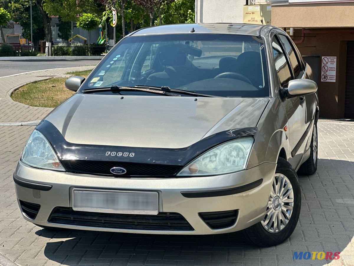 2004' Ford Focus photo #3