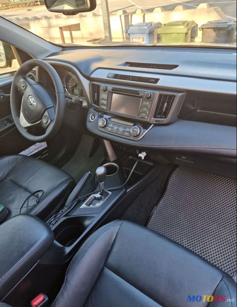 2013' Toyota RAV4 photo #4