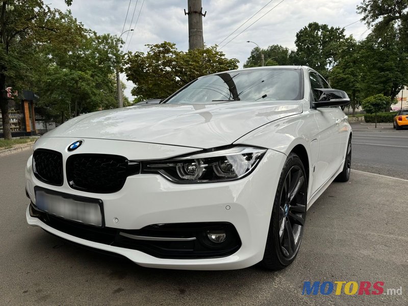 2016' BMW 3 Series photo #2