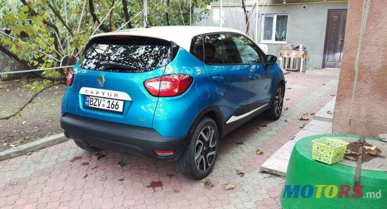 2014' Renault Captur photo #1