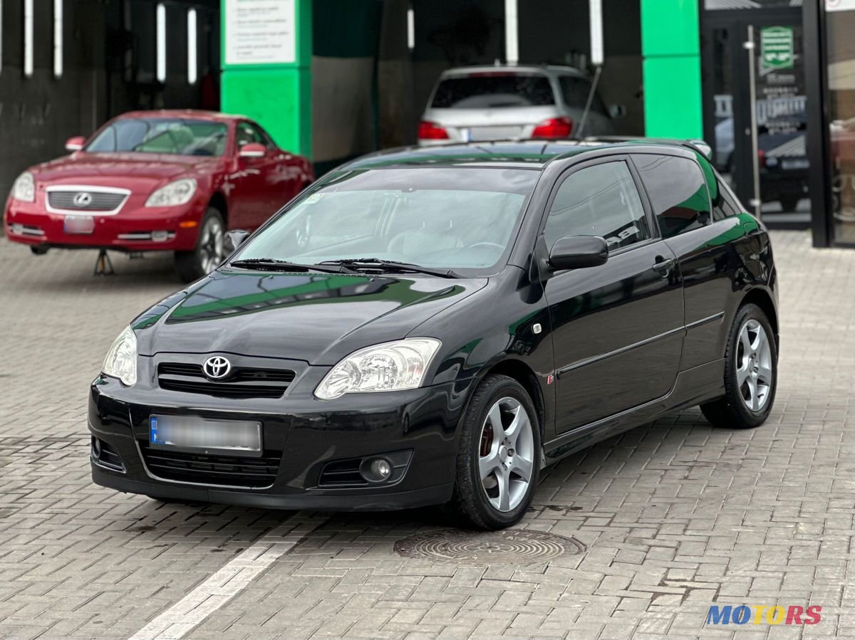 2005' Toyota Corolla photo #1