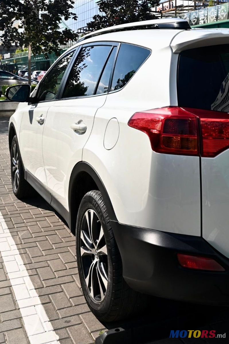 2014' Toyota RAV4 photo #6