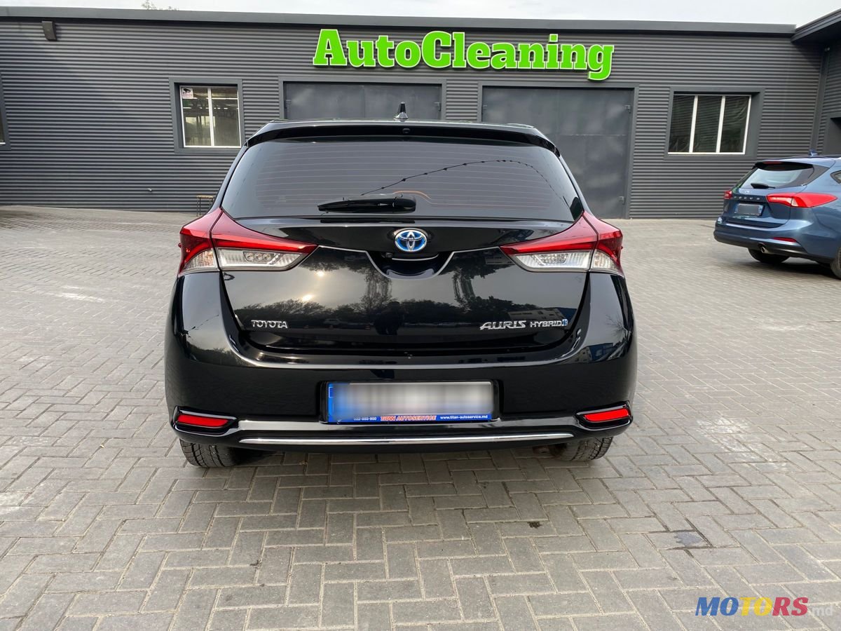 2016' Toyota Auris photo #5