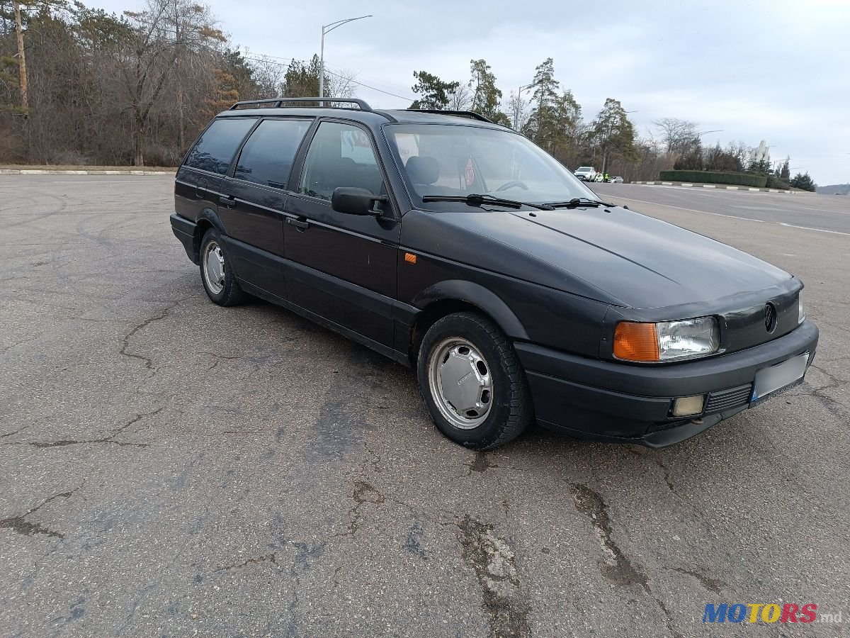 1993' Volkswagen Passat photo #3