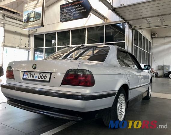 2001' BMW 7 Series photo #4
