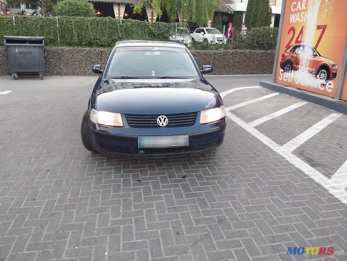 1999' Volkswagen Passat photo #1