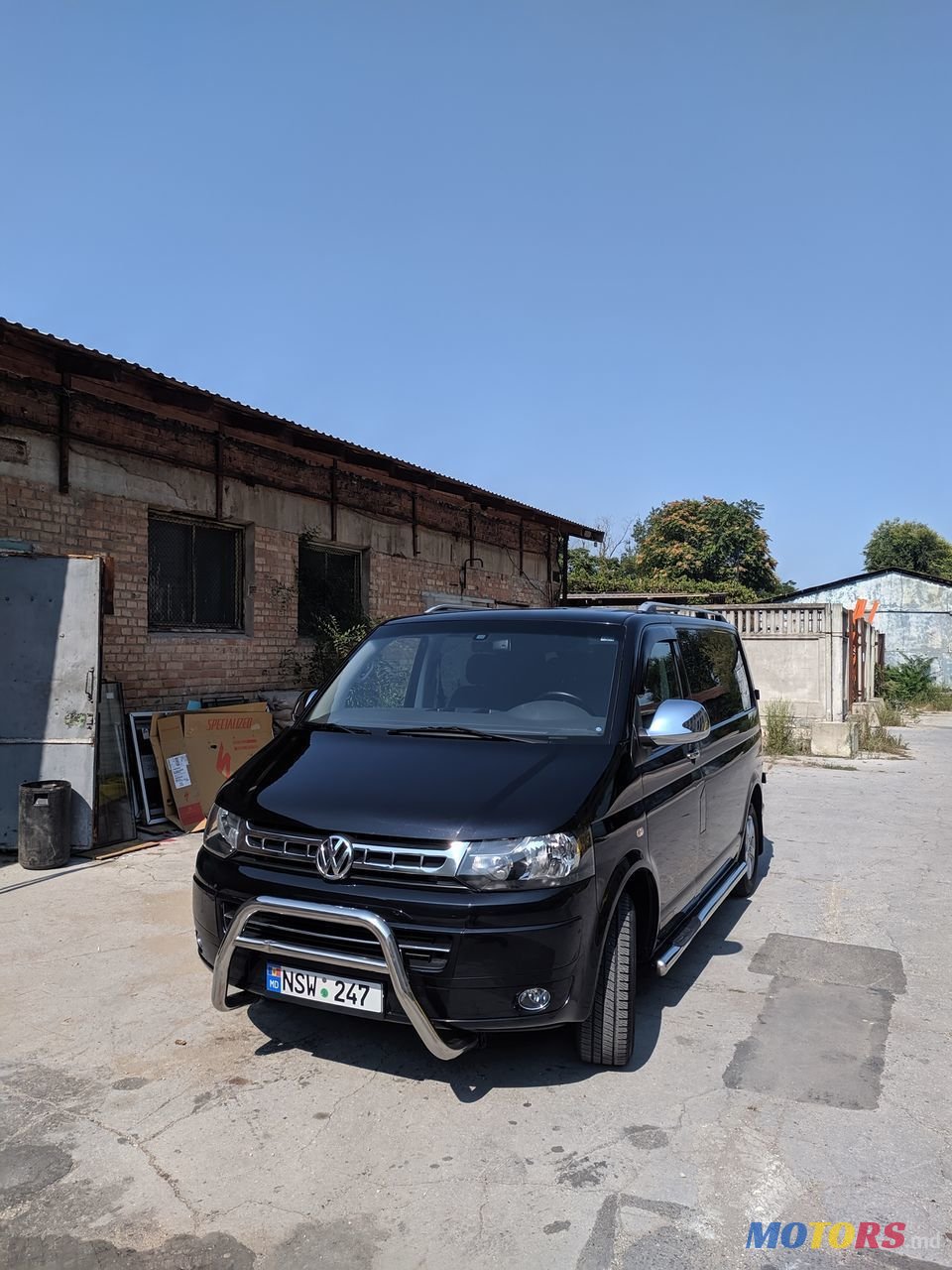 2013' Volkswagen Transporter photo #3