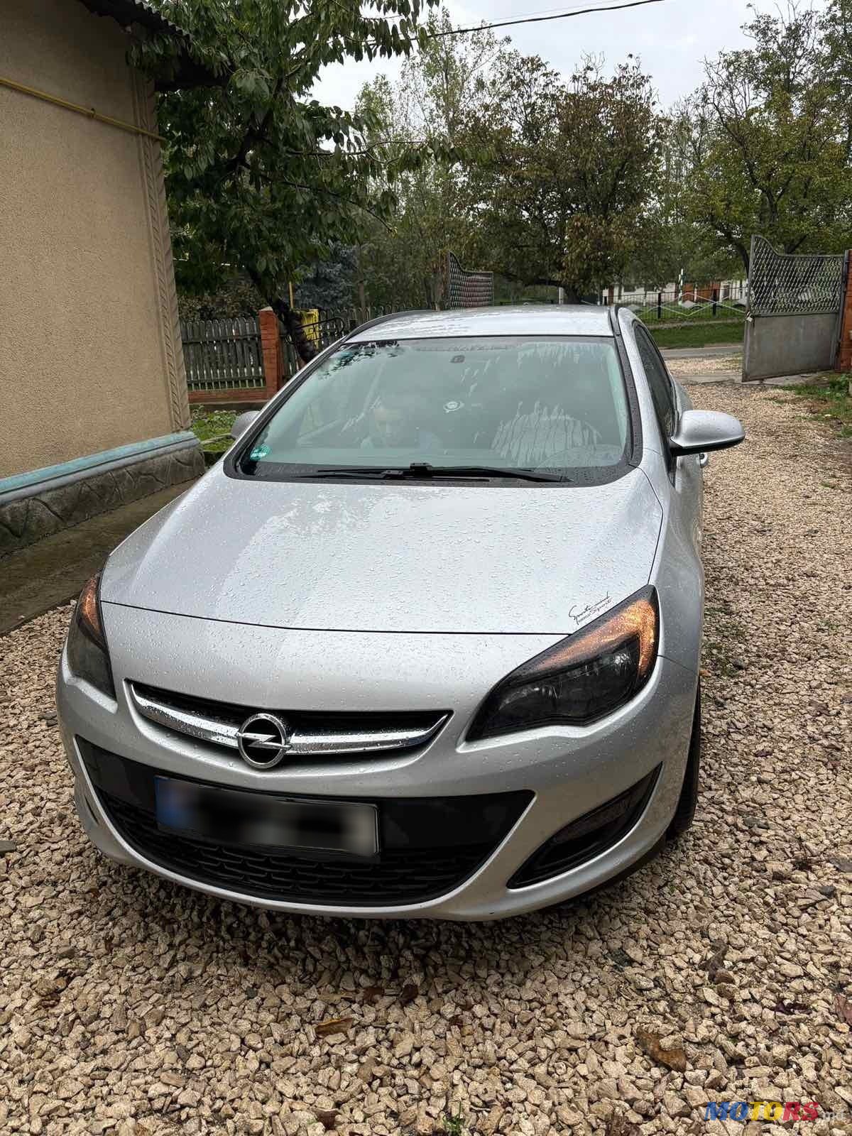 2013' Opel Astra J Restailing photo #6