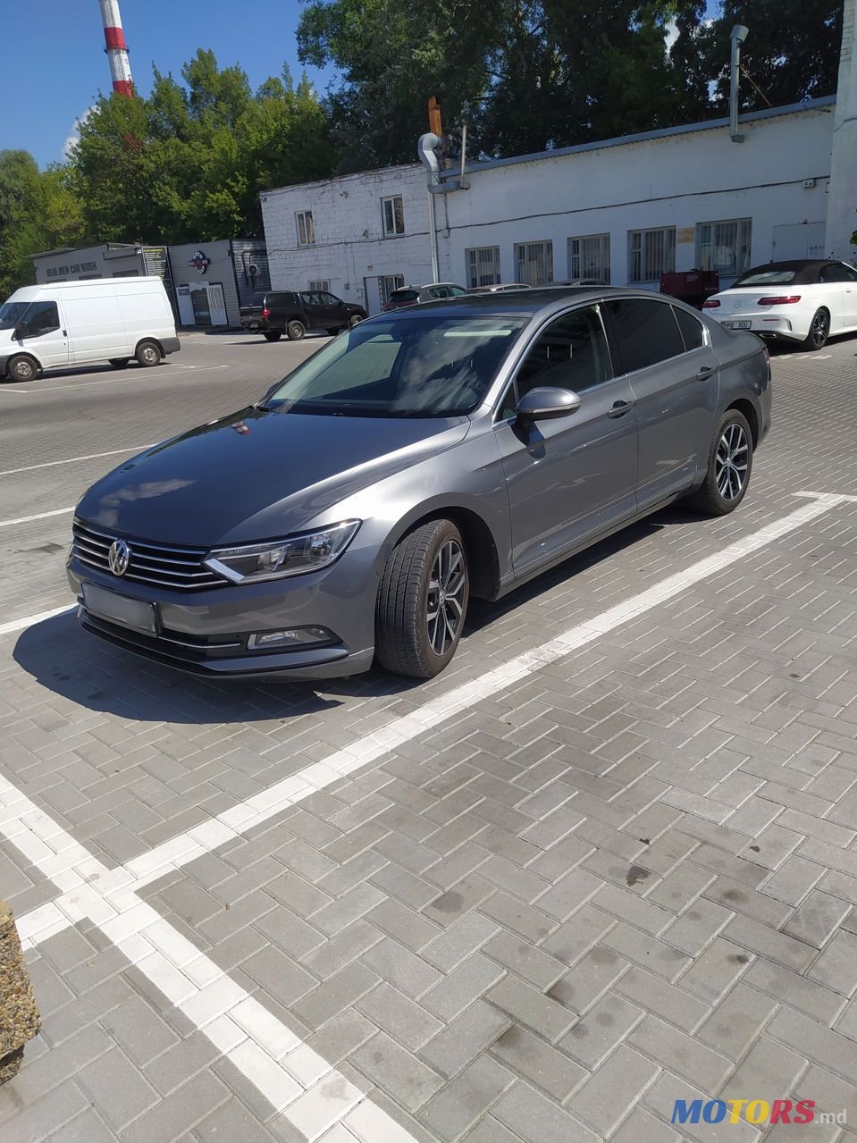 2016' Volkswagen Passat photo #2