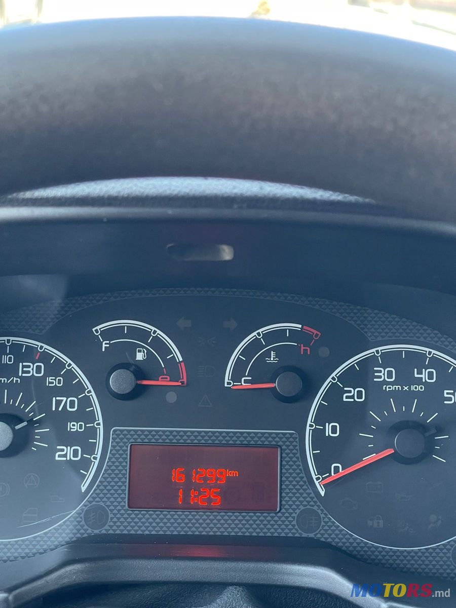 2011' Peugeot Bipper photo #5