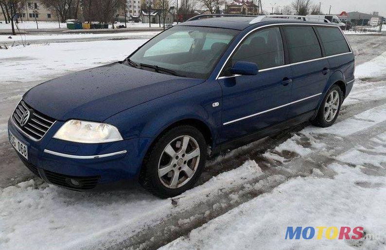 2003' Volkswagen Passat photo #1