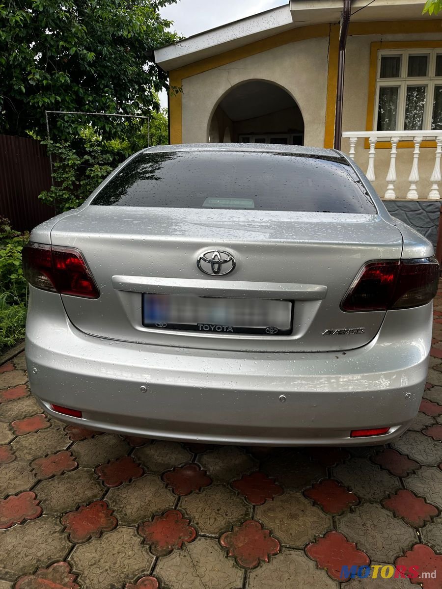 2009' Toyota Avensis photo #2