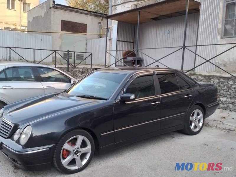 2001' Mercedes-Benz E Класс photo #1