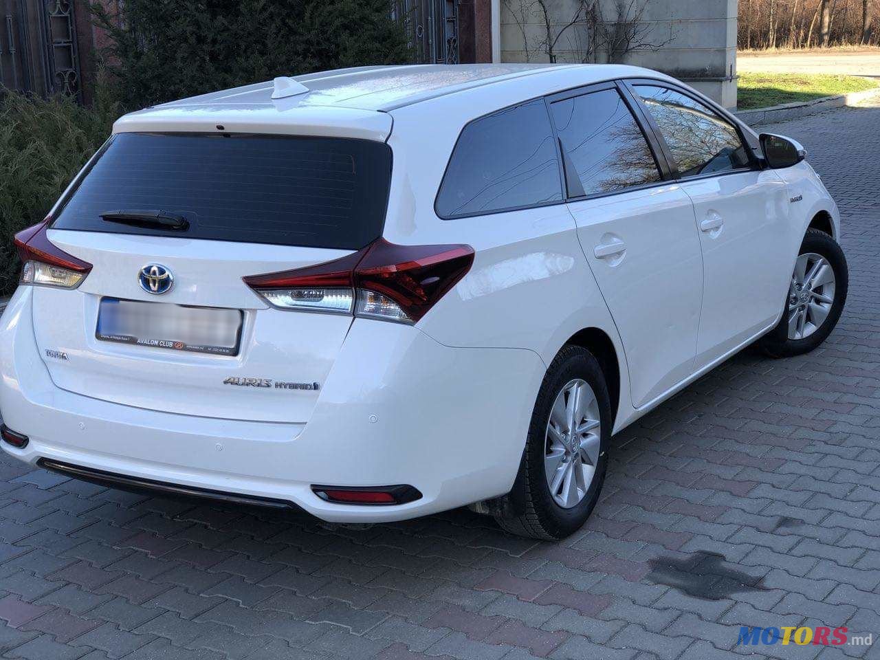 2016' Toyota Auris photo #3