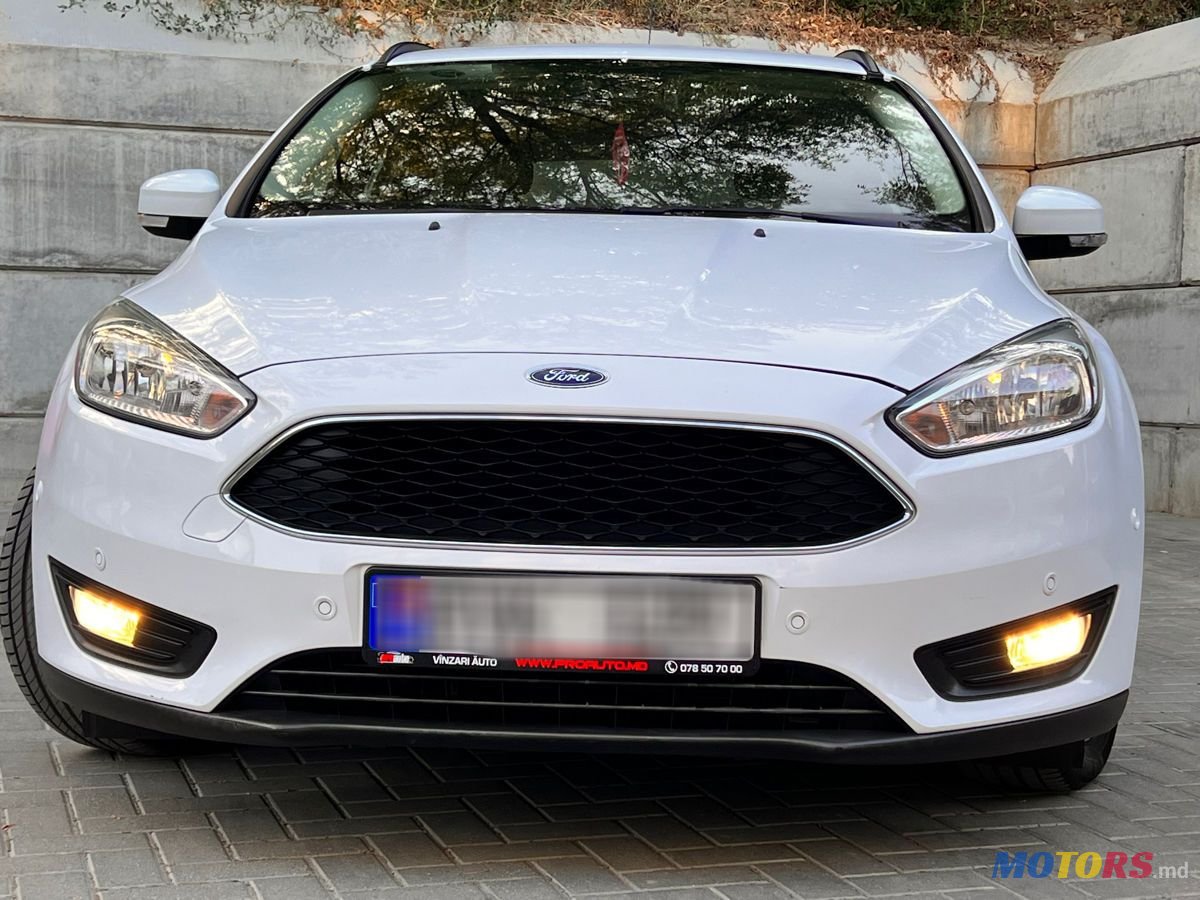 2015' Ford Focus photo #2