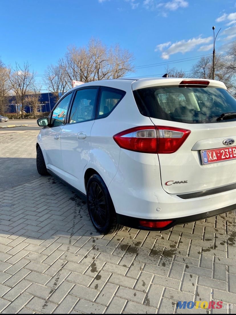 2013' Ford C-MAX photo #4