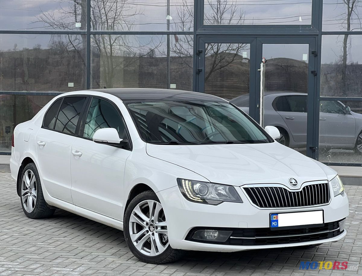 2013' Skoda Superb photo #1