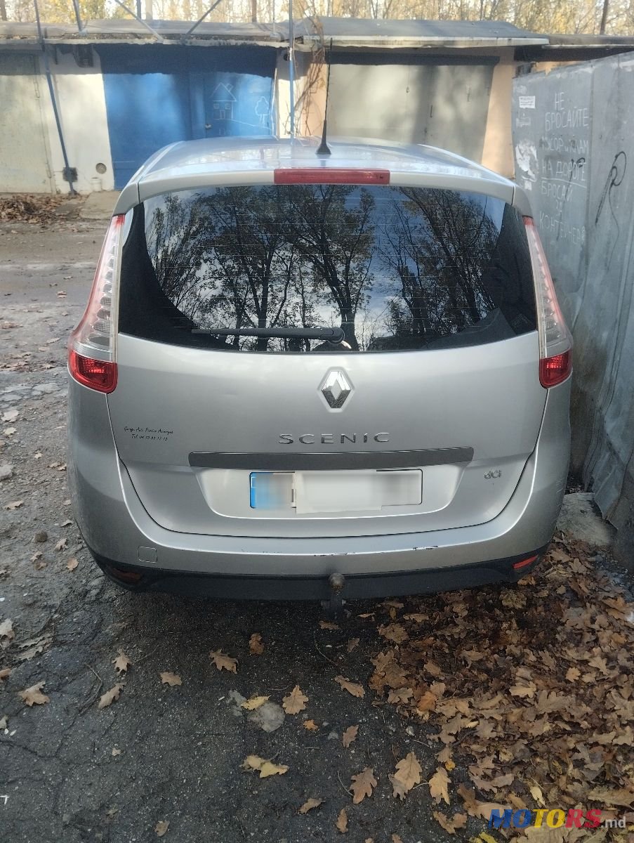 2011' Renault Grand Scenic photo #3