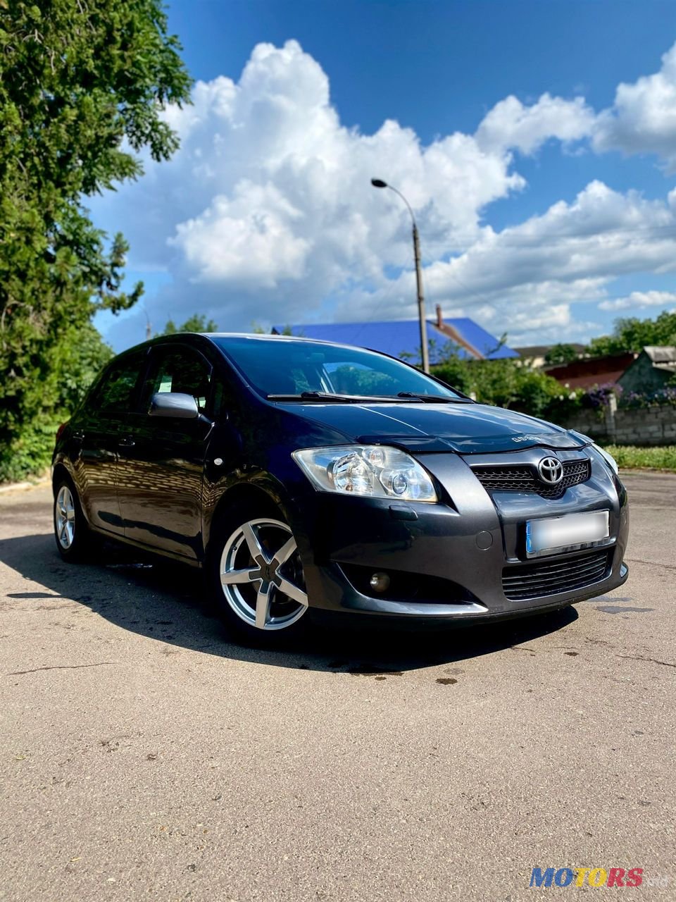 2008' Toyota Auris photo #1