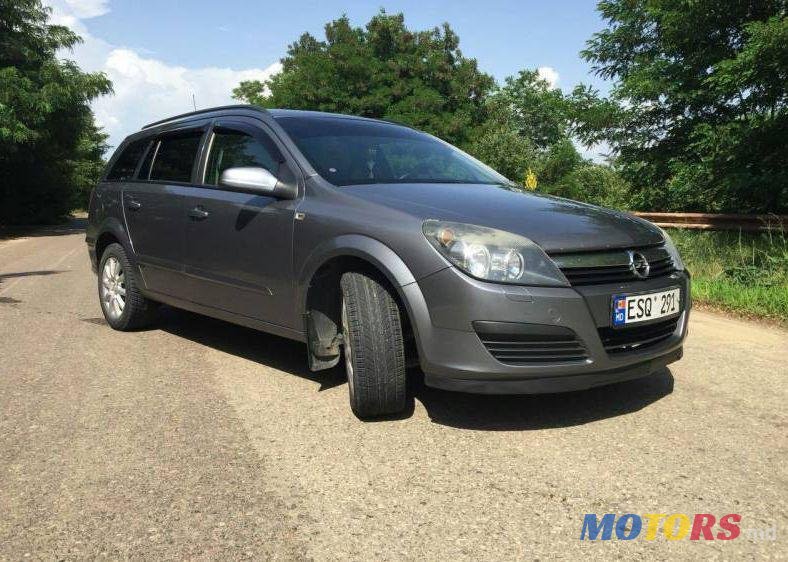 2006' Opel Astra photo #1