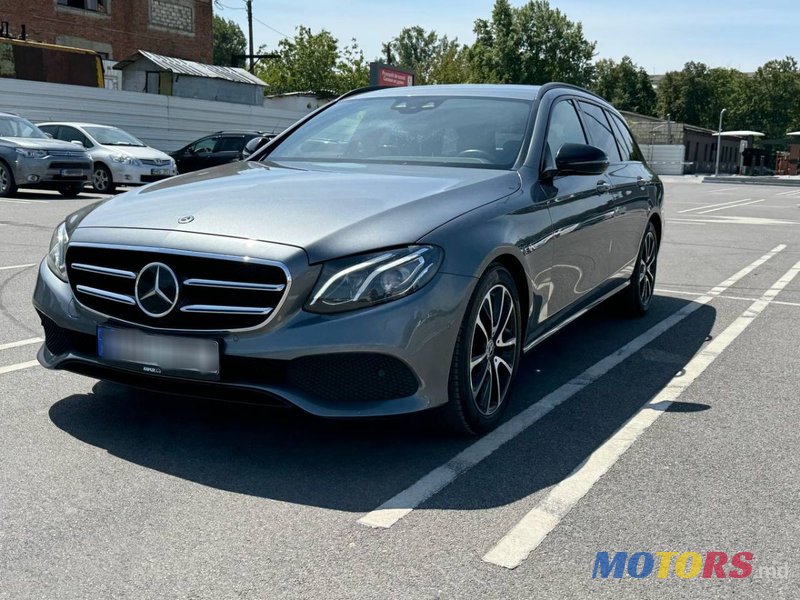 2019' Mercedes-Benz E-Class photo #1