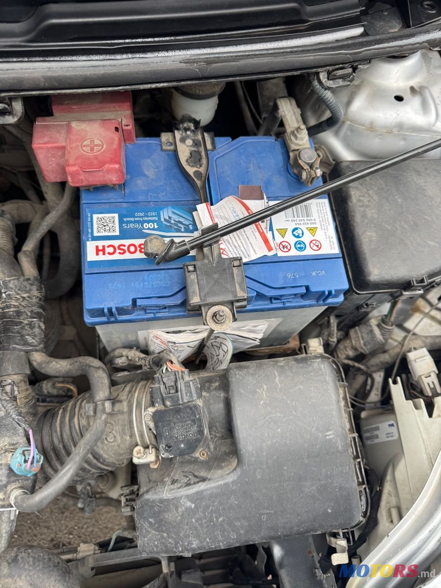 2008' Toyota Yaris photo #5