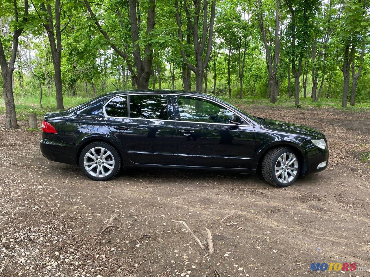 2010' Skoda Superb photo #1