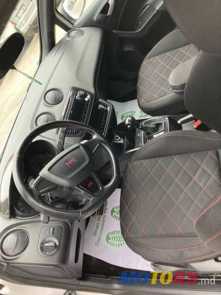 2011' SEAT Ibiza photo #3