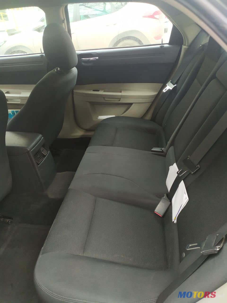 2006' Chrysler 300C photo #4