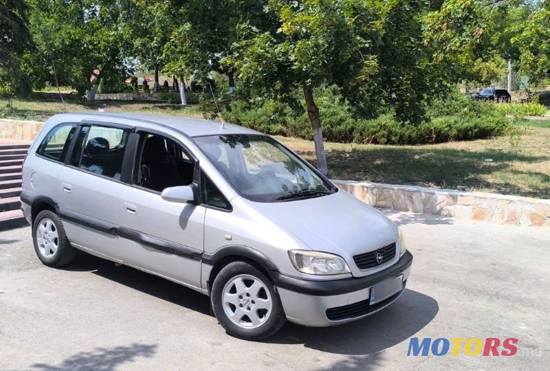 2004' Opel Zafira photo #3